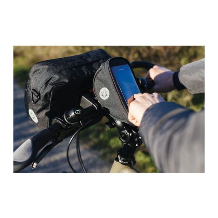AGU Essential DWR Phonebag black main product photo